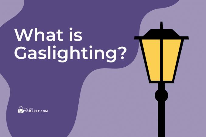 Mαρία Τσιγκουράκου: Gaslighting: Όταν αρχίζεις να αμφισβητείς τον εαυτό σου
